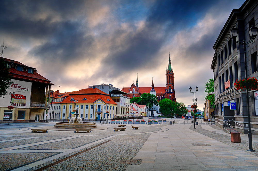 Biuro tłumaczeń Białystok | Szukasz tłumacza przysięgłego lub zwykłego w Białymstoku? Zleć tłumaczenie bez wychodzenia z biura lub domu | Tel: +48600004466