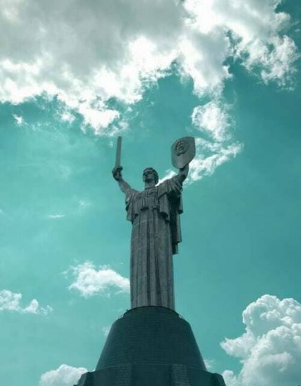 Biuro tłumaczeń ukraiński? Twój tłumacz przysięgły języka ukraińskiego bez wychodzenie z domu. Jakość w najlepszych cenach. Poproś o bezpłatną wycenę!