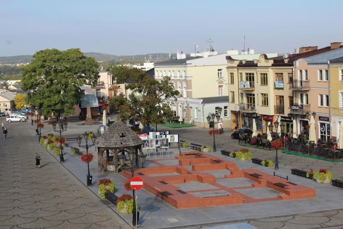 Biuro tłumaczeń Chełm, tłumaczenia przysięgłe Chełm, tłumacz przysięgły języka niemieckiego Chełm, tłumacz przysięgły języka angielskiego Chełm, tłumacz przysięgły języka ukraińskiego Chełm, tłumacz przysięgły języka włoskiego Chełm