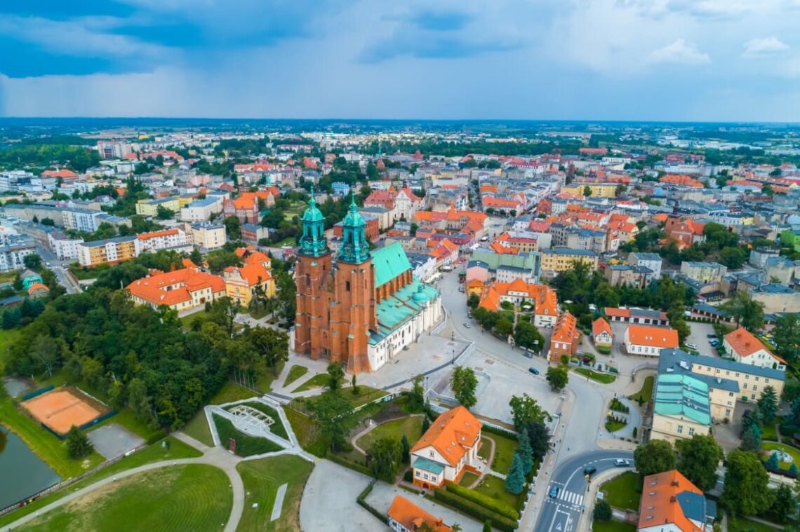 Biuro tłumaczeń Gniezno, tłumacz przysięgły Gniezno, tłumacz przysięgły języka angielskiego Gniezno, tłumacz przysięgły języka niemieckiego Gniezno, tłumacz przysięgły Gniezno niemiecki