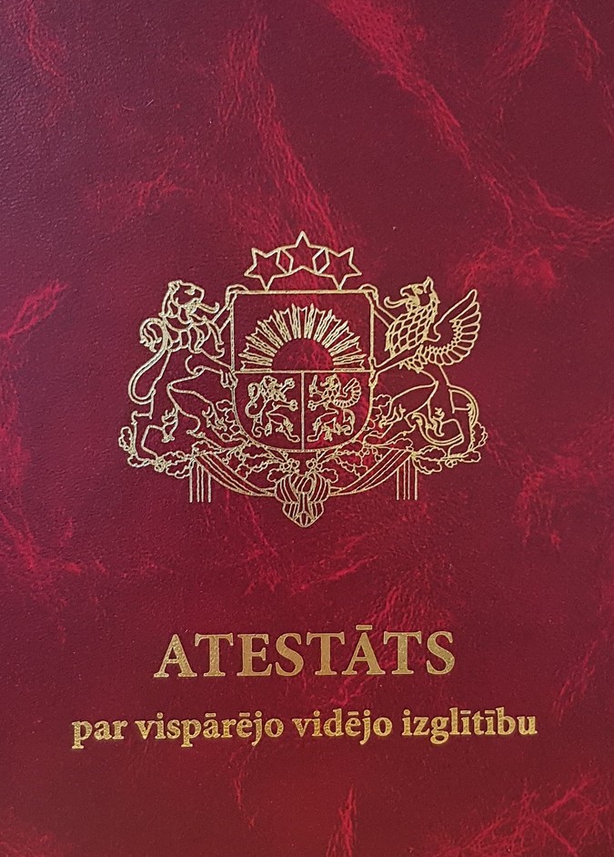 🇱🇻 Świadectwo szkolne / maturalne z Łotwy – tłumaczenie przysięgłe na język polski