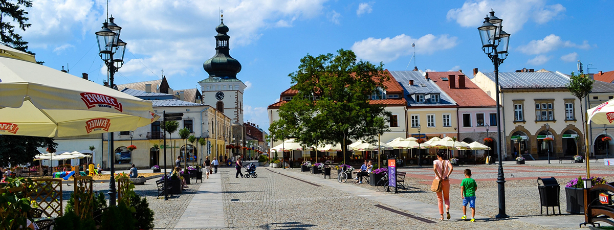 Widok na plac w Jaśle, gdzie działa Biuro tłumaczeń Jasło